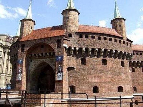 Krakow: a Magical Walking Tour of the Old City - 120 Min - Key Points