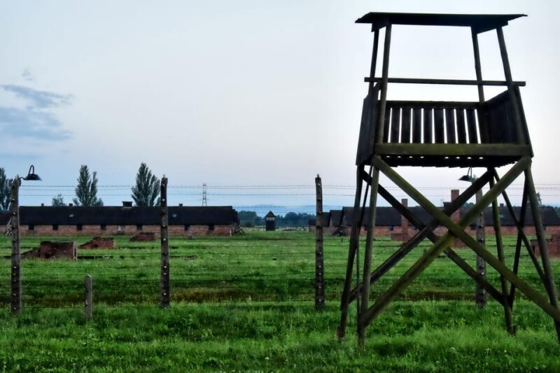 Kraków: Auschwitz-Birkenau Private Tour & Transportation - A Detailed Look at the Tour Experience