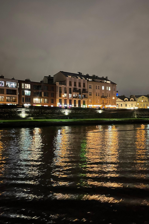 Krakow: Evening Gondola Cruise - Practical Details and Tips