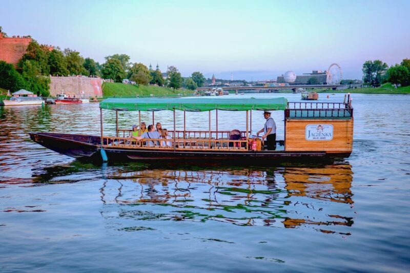 Krakow: Evening Gondola Cruise - Who Should Consider This Tour?