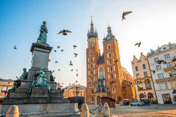 Krakow: Guided 2-hour Old Town Walking Tour - Highlights of the UNESCO-Listed Old Town