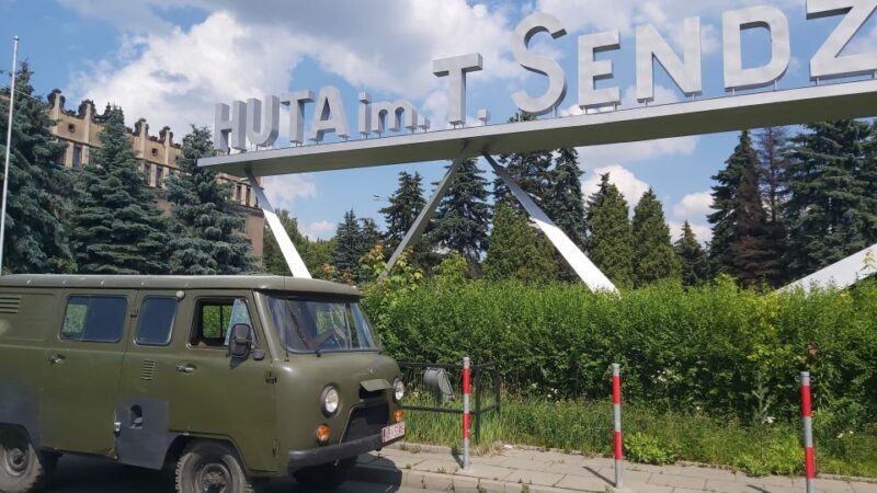 Krakow: Guided Tour to Nowa Huta on Commie Retro Van - Starting Out: The Vintage Ride from Krakow