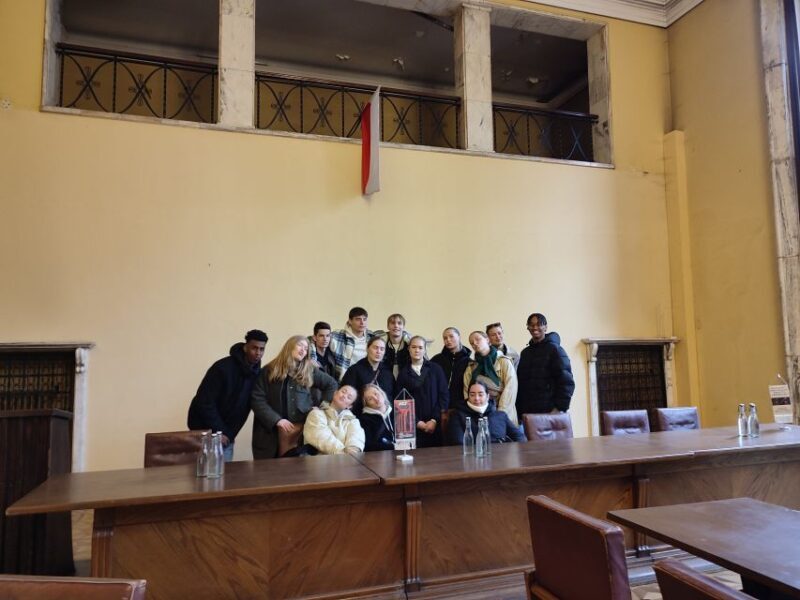 Krakow: Guided Tour to Nowa Huta on Commie Retro Van - The Return Journey