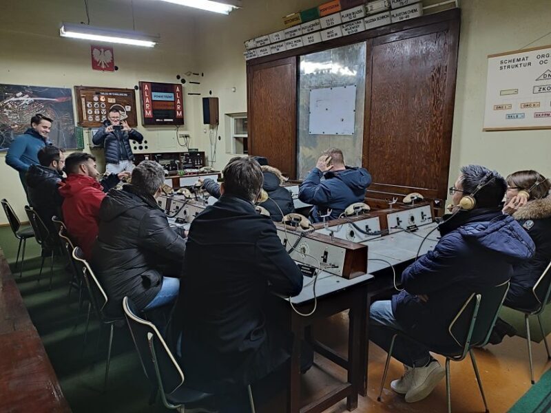 Krakow: Guided Tour to Nowa Huta on Commie Retro Van - What Makes This Tour a Value?
