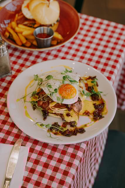 Krakow: Hard Rock Cafe Breakfast - Overview and What to Expect
