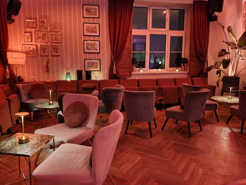 Krakow: Hidden Rooftop Bar Reservation with 1 Cocktail - Authentic Experience and the Value Proposition