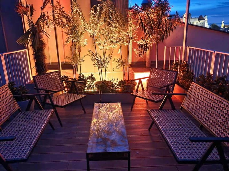 Krakow: Hidden Rooftop Bar Reservation with 1 Cocktail - Who Should Consider This Tour?
