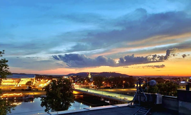 Krakow: Hidden Rooftop Bar Reservation with 1 Cocktail - FAQ