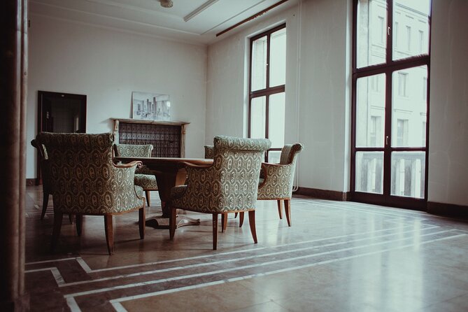 Krakow: Nowa Huta Retro Cars Ride & Kombinat Offices With Shelter Guided Tour - Accessibility and Requirements