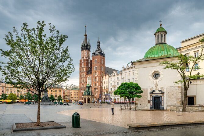 Krakow: Old Town, Mary's Church and Rynek Underground Guided Tour - The Sum Up