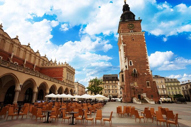 Krakow Old Town: Myths & Legends Exploration Game and Tour - Key Points