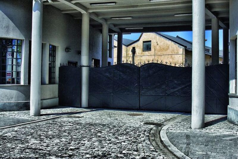 Krakow: Oskar Schindler's Factory Guided Tour&Pickup Options - Exploring Krakow’s Oskar Schindler’s Factory Guided Tour & Pickup Options