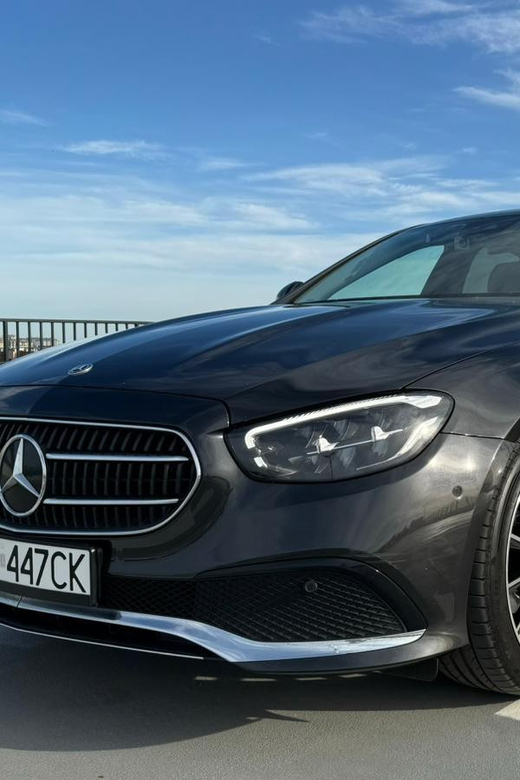 Krakow: Premium Private Transfer to Ostrava, Czech Republic - Waiting Time and Monitoring