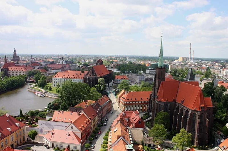 Krakow Private Day Trip to Wroclaw with Transport and Guide - Authenticity and Authentic Experiences