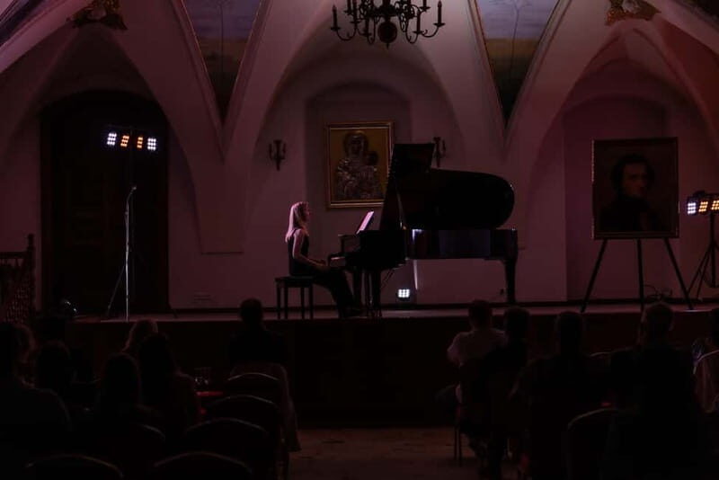 Kraków: Romantic Candlelight Chopin Piano Concert - Who Should Consider This Experience?