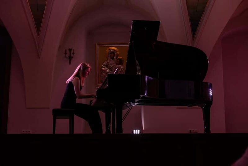 Kraków: Romantic Candlelight Chopin Piano Concert - Frequently Asked Questions