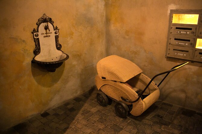 Krakow: Schindlers Factory & Jewish Ghetto Guided Tour - Health and Safety Considerations