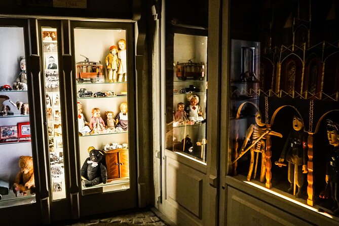 Krakow: Schindlers Factory Museum Guided Tour in Krakow - Meeting and Pickup