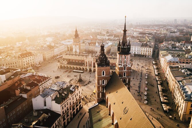 Krakow Small Group Tour From Warsaw With Lunch, Schindlers Factory Included - Exploring Oskar Schindlers Factory