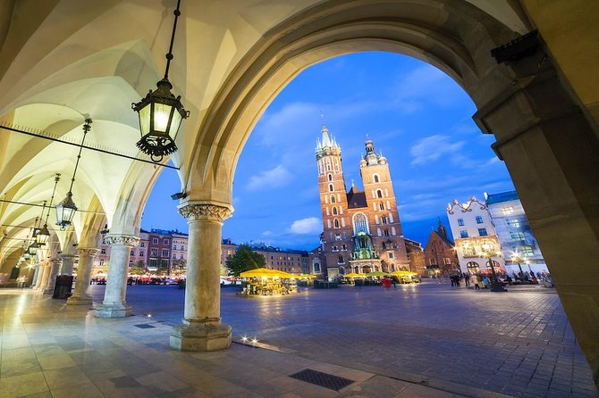 Krakow: The Royal Route on the Old Town - St. Marys Basilica