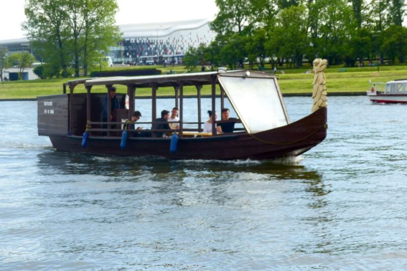 Krakow: Vistula River Cruise with Historical Views - Exploring Krakow from the Water: An In-Depth Look