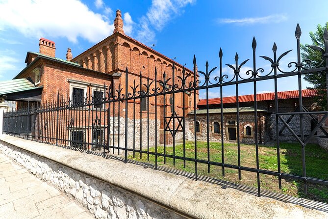Krakow: Walk Around Kazimierz & Former Ghetto With Entrance to Schindler Factory - Accessibility and Fitness Level