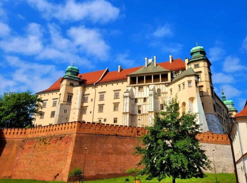 Krakow: Wawel Castle and Cathedral Guided Tour - Touching the Zygmunt Bell & Other Highlights
