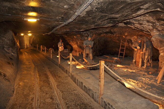 Krakow: Wawel Castle and Wieliczka Salt Mine 1 Day Guided Tour With Lunch - Dress Code and Temperature Considerations