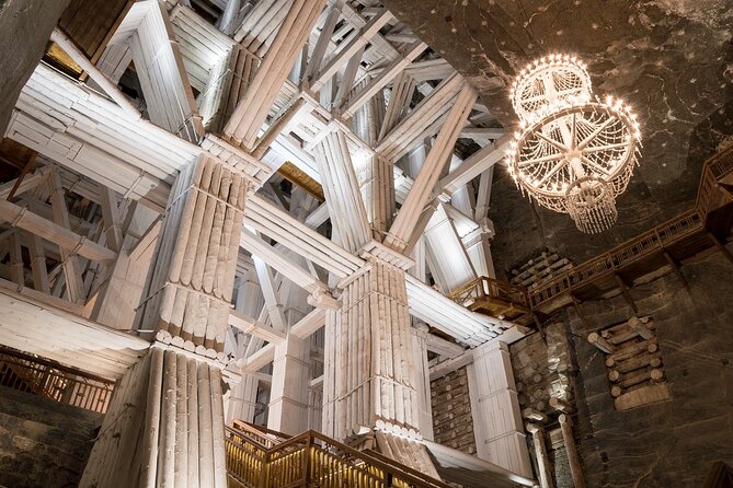 Krakow: Wawel Castle and Wieliczka Salt Mine 1 Day Guided Tour With Lunch - Flexible Booking and Cancellation Policy