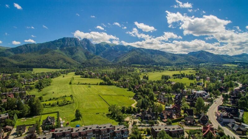 Krakow: Zakopane & Chocholowskie Thermal Bath Full-Day Trip - An In-Depth Look at the Zakopane & Thermal Baths Experience