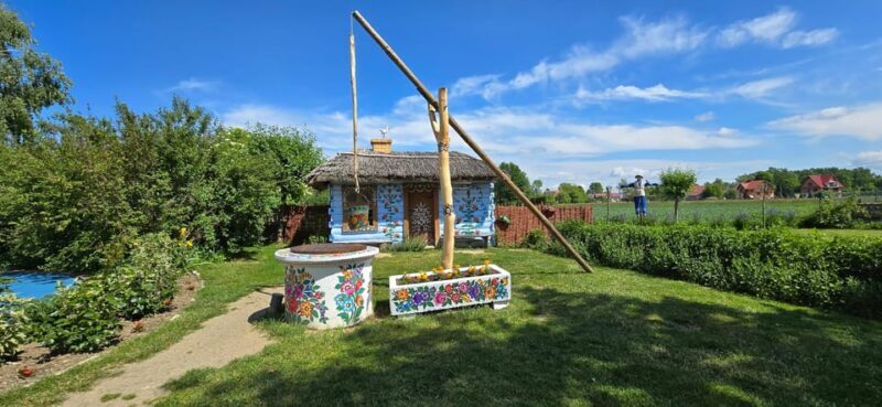 Krakow: Zalipie Village Tour - Exploring Zalipie: A Journey into Poland’s Painted Village