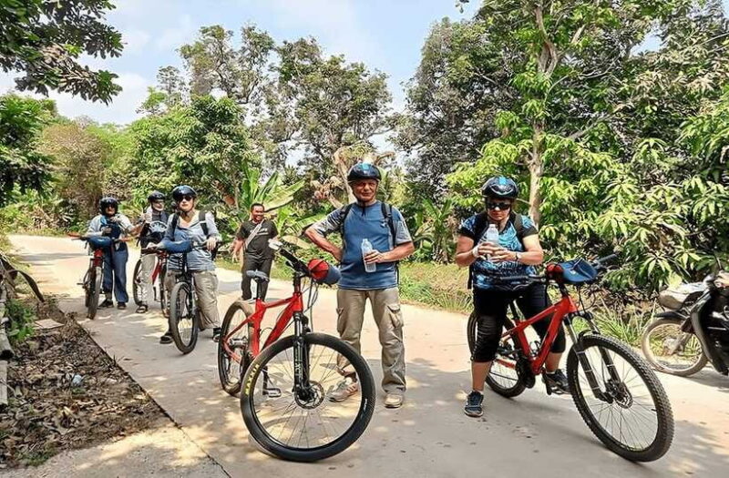 Kratie: Koh Trong Island Cycle Tour With Snacks - Highlights of the Cycling Experience