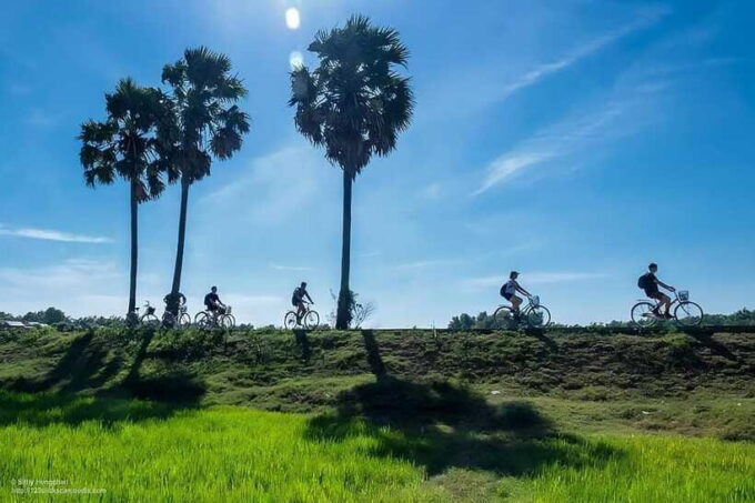 Kratie: Koh Trong Island Cycle Tour With Snacks - Booking and Cancellation Policies