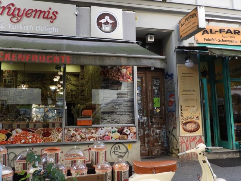 Kreuzberg: Culinary Food Tour - Tour Inclusions