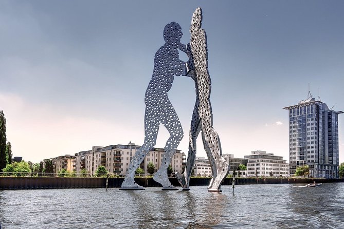 Kreuzberg Walking Tour: Immigrants, Artists & Hipsters - Tour Inclusions and Logistics