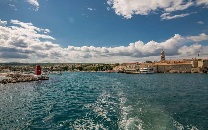 Krk: Golden Beach and Blue Cave Cruise with Welcome Drink - An Overview of the Experience