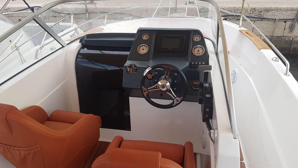 Krk: Rent a boat Admiral 660 - Key Points
