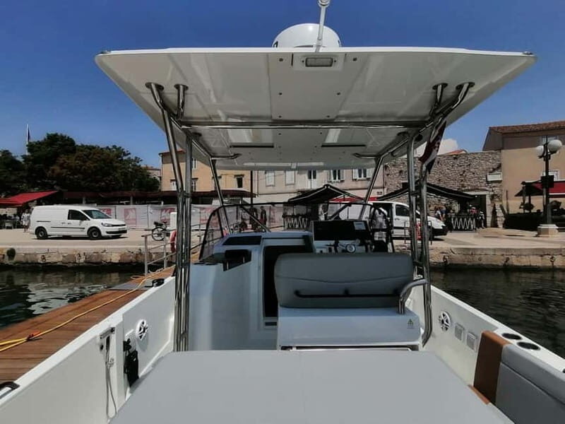 Krk: Rent a boat Beneteau Flyer 9 - Why This Experience Is Worth Considering