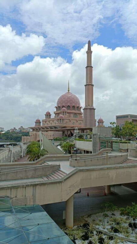 Kuala Lumpur: Putrajaya Tour with Hotel Pickup - Who Should Take This Tour?