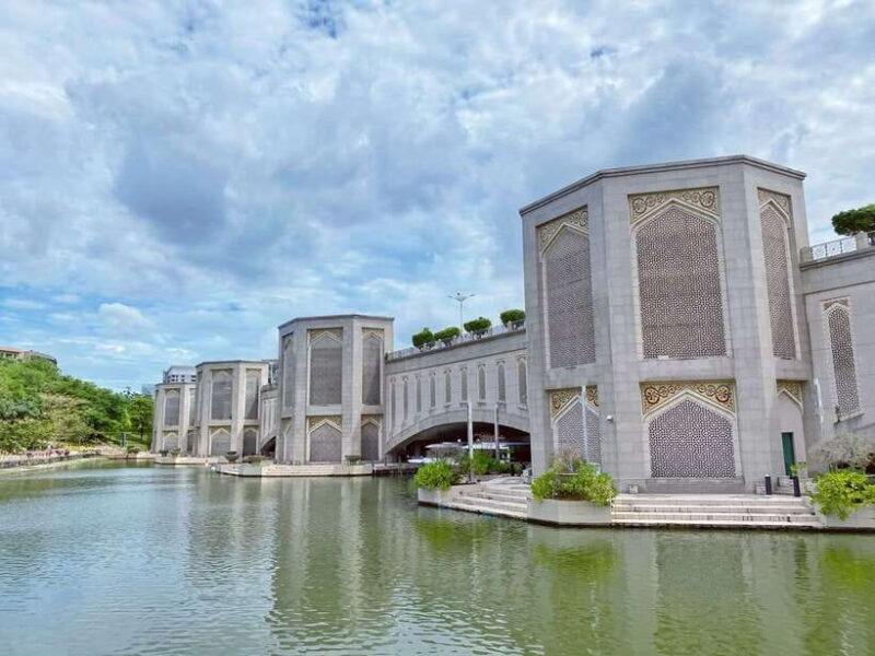 Kuala Lumpur: Putrajaya Tour with Pink Mosque & River Cruise - Key Points