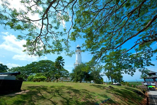 Kuala Selangor Tour From Kuala Lumpur With Fireflies Boat Ride and Seafood Dinner - Seafood Dining Experience