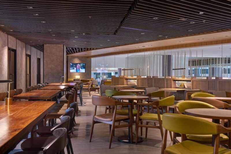 KUL Kuala Lumpur International Airport: Premium Lounge Entry - Access and Booking Information