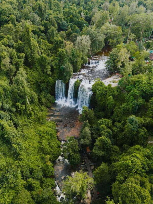 Kulen Waterfall: Rise and Shine with Cliff, Village w/ Guide - Key Points
