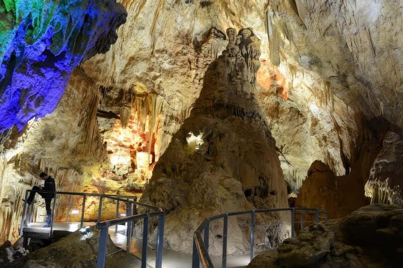 Kutaisi: 8-Day Private Group Tour with Accommodation - Key Points