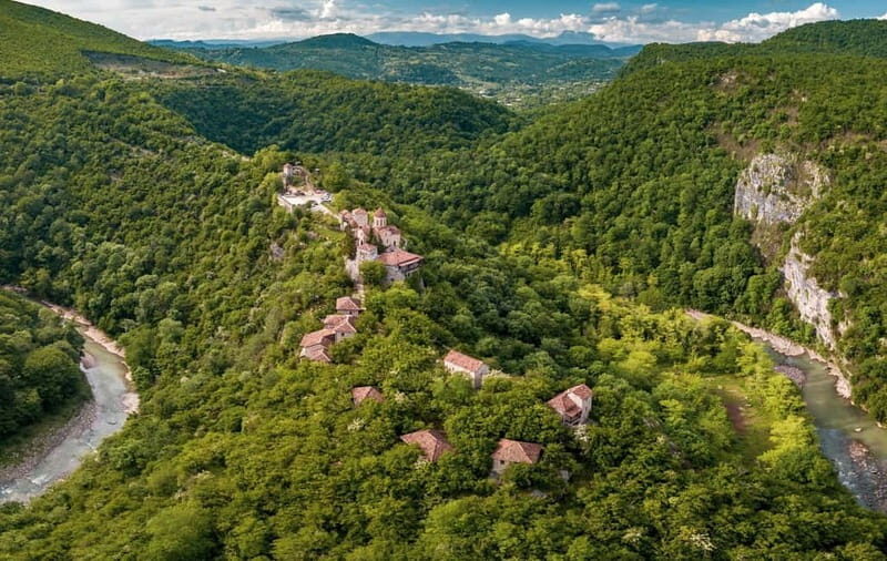 KUTAISI: City Tour, Historical Churches, Plus Tskaltubo - The Vibrant Green Market and Hidden Gems