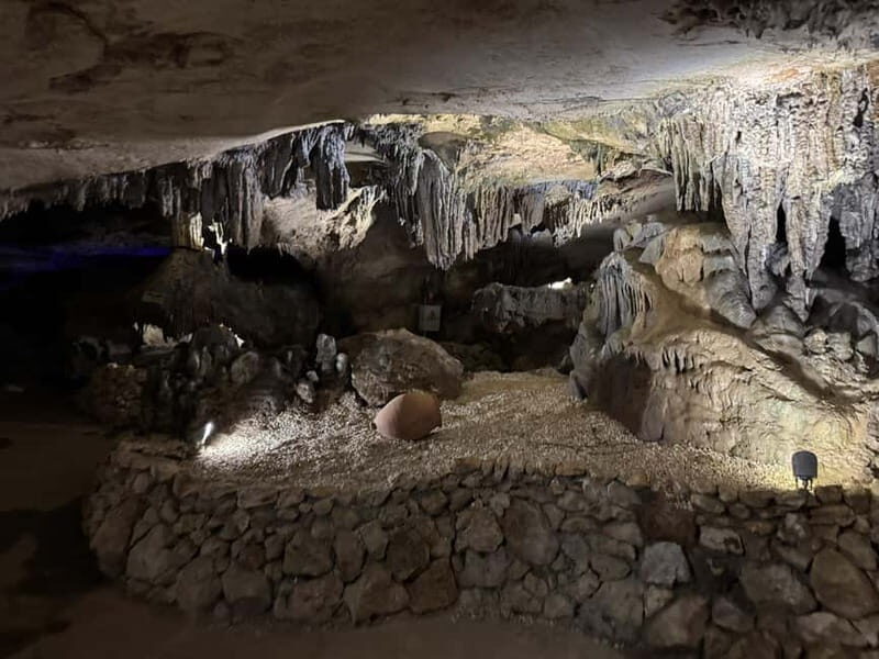Kutaisi: Tskaltubo Town and Tetra Caves with Wine Tasting - An In-Depth Look at the Tour Experience