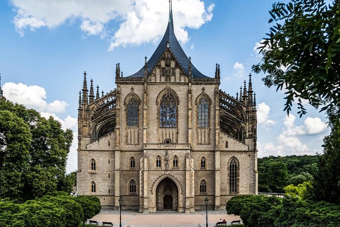 Kutná Hora & Bone Church Private Day Trip With Tereza - Personalized Dining and Activity Tips