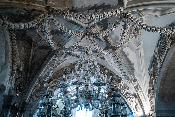 Kutna Hora Private Day Trip From Prague With Lunch, Admission and Local Treat - Pickup Information and Schedule