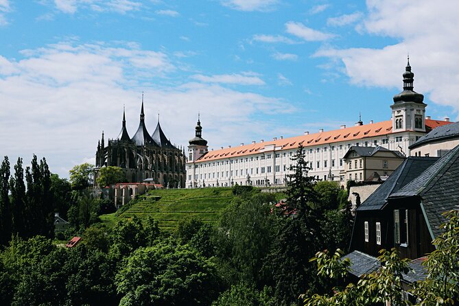 Kutna Hora Private Day Trip From Prague With Lunch, Admission and Local Treat - Customer Experiences and Reviews