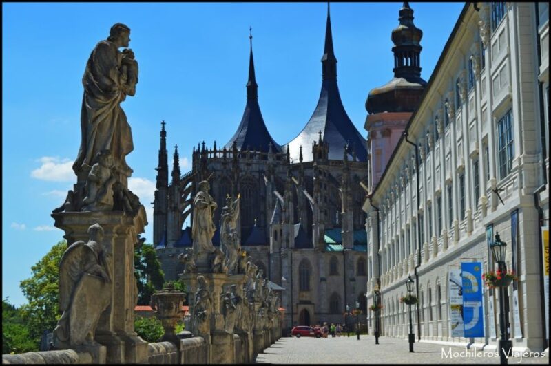 Kutná Hora Private Tour: Day Trip From Prague - Key Attractions: Ossuary and Cathedral